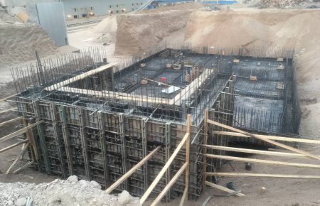 ساخت و جرای کامل سازه سنگ شکن واحد 9 مجتمع صنعتی سیمان تهران